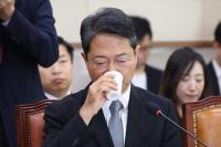 물리기도 밀어붙이기도…‘김승원 임명’ 둘러싼 여권 딜레마