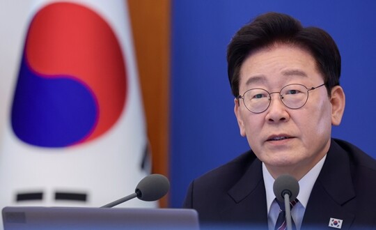 이재명 대통령이 9월 21일 청와대에서 열린 수석보좌관회의에서 발언하고 있다. 사진=연합뉴스