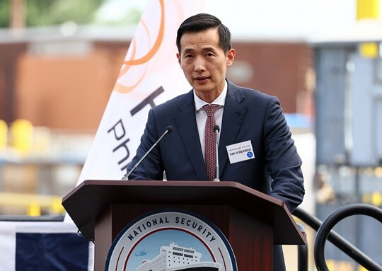 한화그룹 역시 KAI 경영권 인수를 염두에 두고 있을 것이란 관측이 나온다. 지난해 8월 김동관 한화그룹 부회장이 미국 필라델피아의 한화 필리조선소에서 선박 명명식 환영사를 하고 있다. 사진=연합뉴스