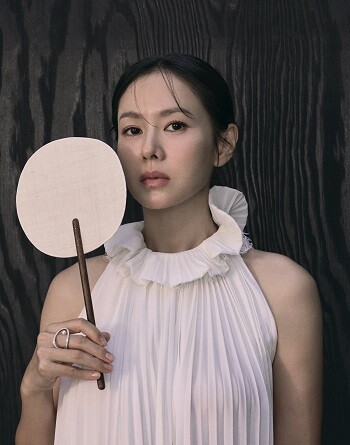 넷플릭스 오리지널 시리즈 '스캔들'은 배우 손예진(44)의 4년 만의 안방극장 복귀작이자 24년 만의 사극 재도전작이었다. 사진=넷플릭스 제공