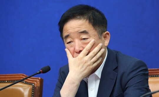 지난 6월 17일 당시 최고위원으로서 국회에서 열린 더불어민주당 최고위원회의에 참석한 강득구 현 민주연구원장. 사진=박은숙 기자