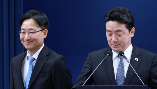 10월 14일 강훈식 전 대통령 비서실장은 임 비서실장에 대해 “국회와 정부를 두루 경험한 만큼 국민의 목소리를 더 크게 반영하고 당·정·청 간 협력으로 국정 성과에 속도를 낼 적임자”라고 소개했다. 사진=연합뉴스