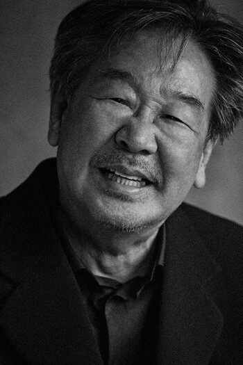 '국민 아버지'로 불리며 대중의 많은 사랑을 받았던 원로배우 최불암(본명 최영한)이 노환으로 별세했다. 향년 87세. 사진=사단법인 제로캠프 제공