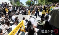 수요집회에 모인 취재진들