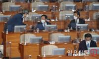 국회 대정부질문, 북한 해킹 공군 성추행사건 쟁점