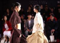 2025 FW 패션코드 런웨이