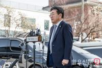 취재진 질문에 답하는 한덕수 국무총리 측 박기웅 변호사