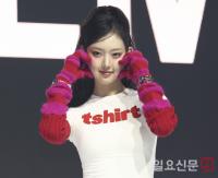 걸그룹 키키 이솔, 매력적인 볼 하트