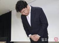 고개숙인 백종원 더본코리아 대표