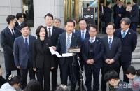 입장 밝히는 정청래 탄핵소추단장