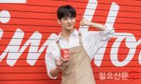 NCT 마크 '팀홀튼 사랑해주세요'