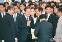 봉축법요식에 참석하는 이재명 대선 후보