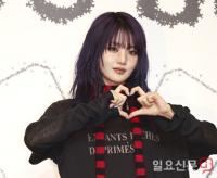 아이들 민니, '러블리 하트'